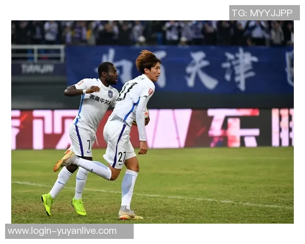 大连一方迎战泰达争夺关键三分球迷期待精彩对决与激情时刻 大连一方迎战泰达争夺关键三分球迷期待精彩对决与激情时刻